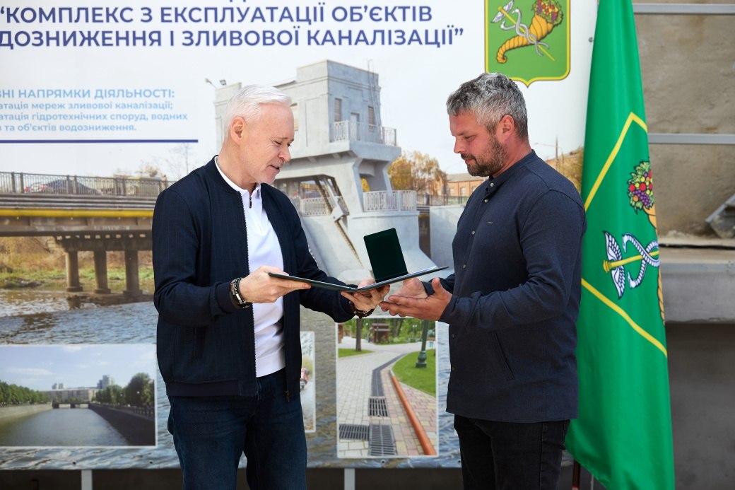 Ігор Терехов привітав колектив КВЗК з 30-річчям